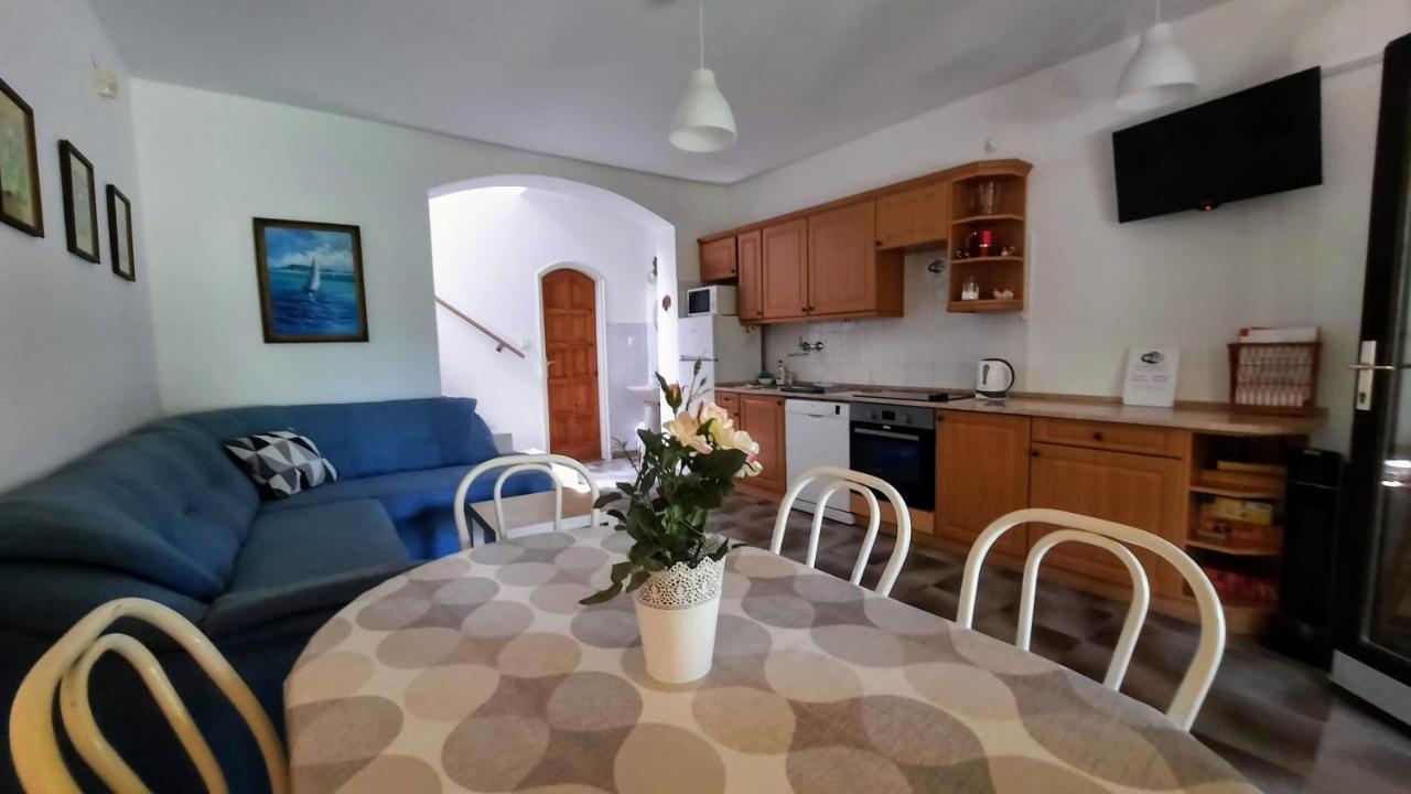 Biker Holiday Home Balatonakarattya Exterior foto