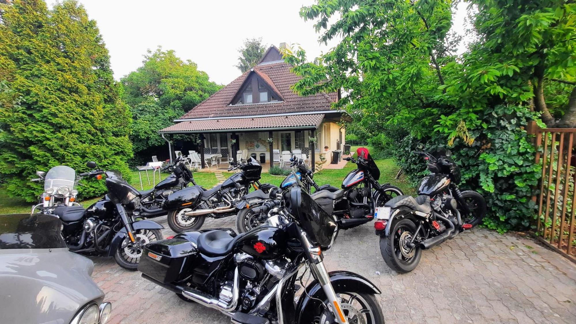 Biker Holiday Home Balatonakarattya Exterior foto